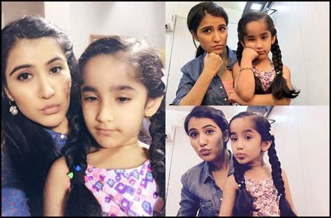 Meet 'selfie queen' Ananya Kolvankar!