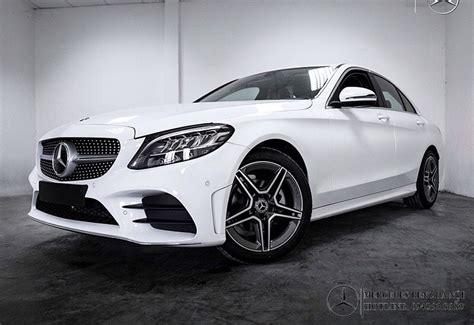 Mercedes C180 AMG: Thông Số, Giá Bán Tháng 10/2024