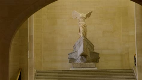 Sculpture at the Louvre: Winged Victory Explained