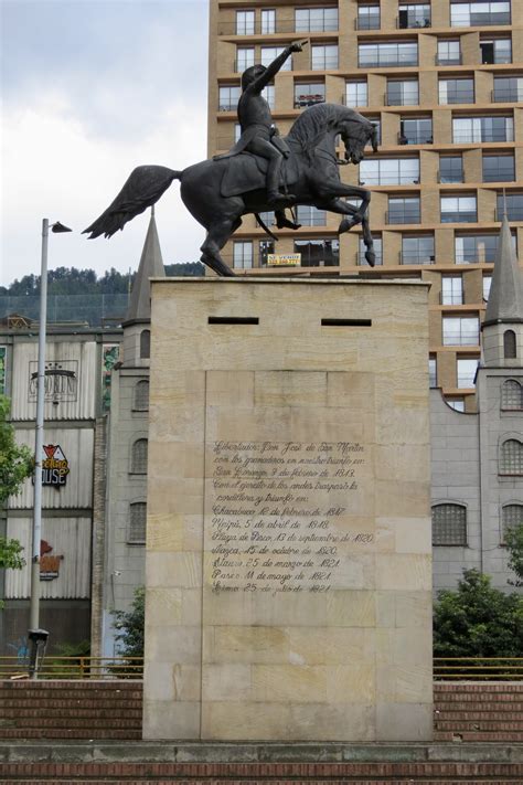 José de San Martin - Equestrian statues