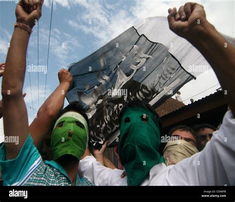 Kashmiri muslim Protesters shout slogans an anti-India protest from ...