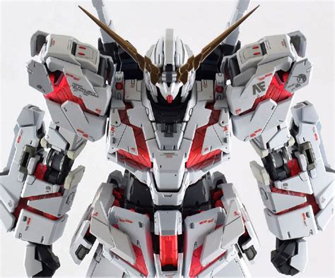 Custom Build: RG 1/144 Unicorn Gundam [Detailed]