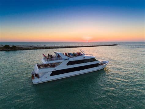 Clearwater | Sunset Dinner Buffet Cruises | Yacht StarShip