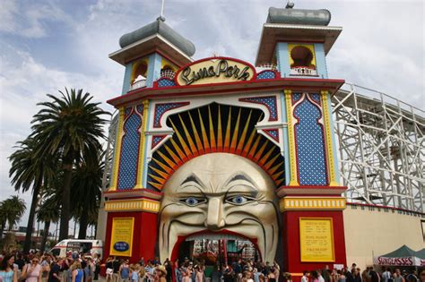 St Kilda Beach - For Locals & Visitors