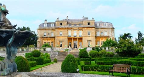 A Visit to Luton Hoo Hotel, Golf and Spa - Glass Of Bubbly