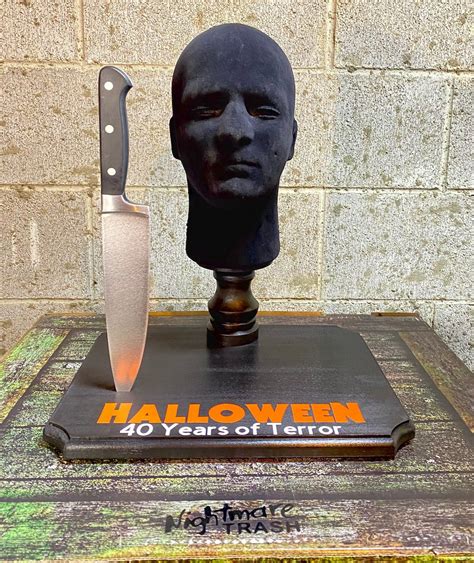 Michael Myers Halloween H40 Mask Metal Knife Stand Display - Etsy