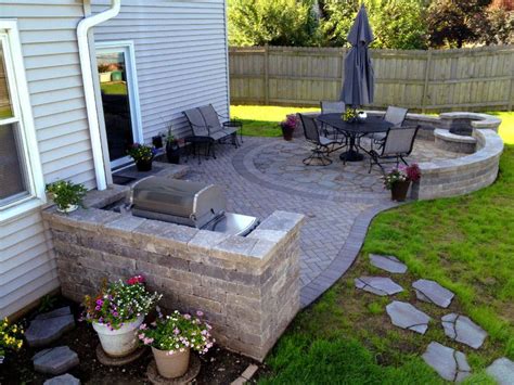 Paver Patio Designs With Fire Pit - Patio Ideas