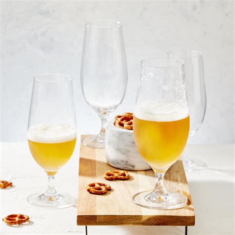 Beer Glassware Guide - Types of Beer Glasses - Robins Kitchen