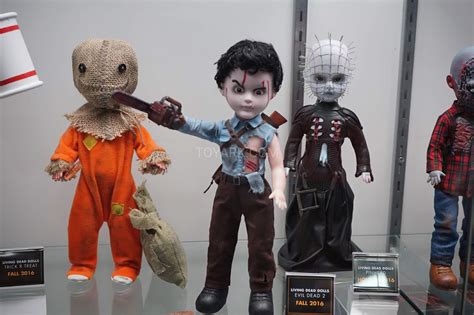 SDCC 2016 - Mezco Horror Collectibles - The Toyark - News