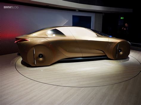 BMW Vision Next 100 displayed again in London