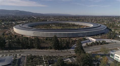 Apple Announces Plans to Construct Second U.S. Headquarters | ArchDaily