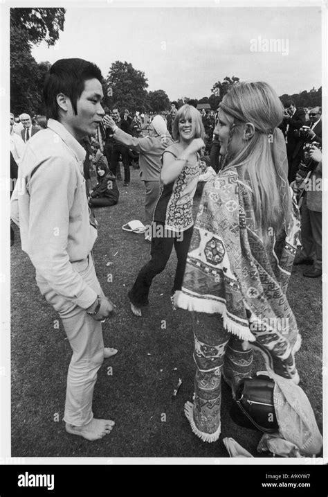 1960s Women Hippies