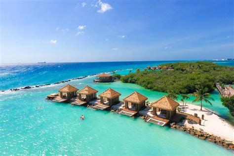 Flamingo Beach Aruba | How to Get There, Where to Stay