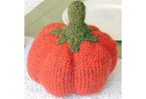 21 Free Fall and Halloween Pumpkins Crochet Patterns | FeltMagnet