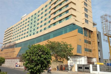 Hotel em Chennai | Holiday Inn Chennai OMR IT Expressway - TiCATi.com