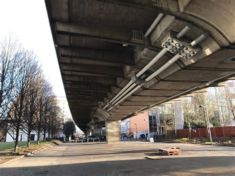 A Lunchtime Urban Wander around Hammersmith (flyover, mews and stinkpipe) | In Search of Space