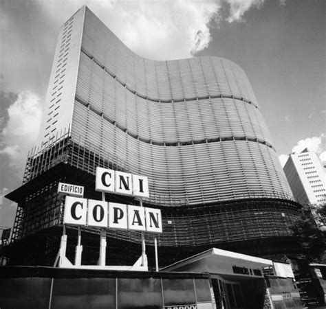 Galeria de Clássicos da Arquitetura: Edifício Copan / Oscar Niemeyer - 4