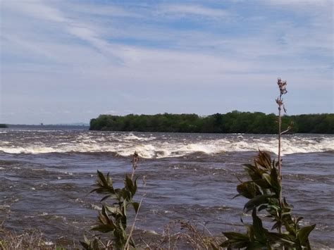 Lachine Rapids and Parc des Rapides – Walk Montreal