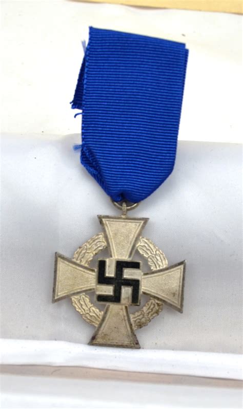 German Nazi WW2 25 Year Loyal Service Medal and Award Certificate – sallyantiques.co.uk