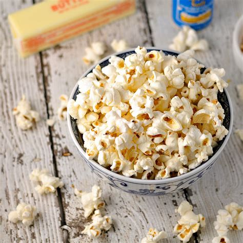 Foodista | Recipes, Cooking Tips, and Food News | How to make perfect homemade popcorn