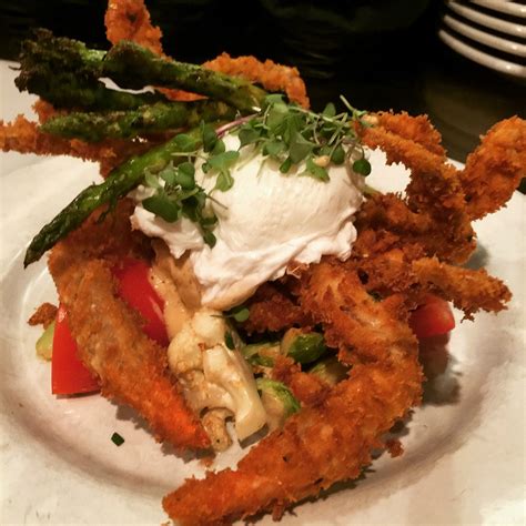 It’s Soft Shell Crab Season! | Edible Houston