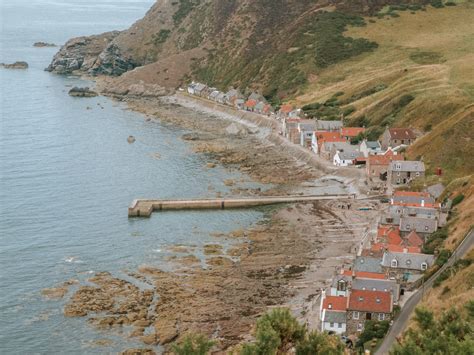 Crovie, Scotland | Visitors guide to Crovie in Aberdeenshire