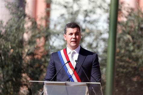 Peña sworn in as President of Paraguay — MercoPress