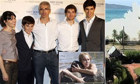 Boxing Day Tsunami': Family-of-five relive their incredible tale of ...