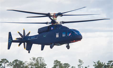 Sikorsky-Boeing SB>1 DEFIANT helicopter achieves first flight