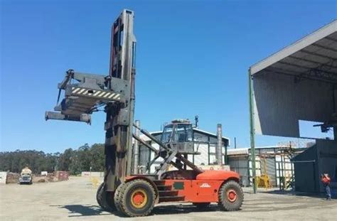 Crane Rental Service - Telescopic Truck Manlift Rental Service Service ...