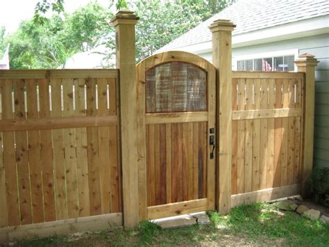 Decorate Your Garden Front Way with Most Beautiful Wooden Gate