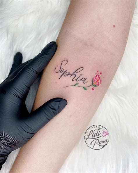 Nombre: Sophia y flor rosa por Lidi Rosa - Tatuajes para Mujeres