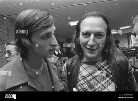 FIFA World Cup 1974, Dutch team in Hiltrup; Cruijff (l) and Peter ...