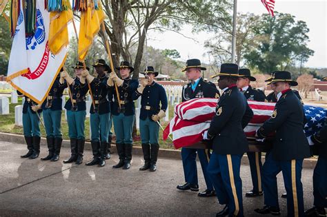 Remembering Lt. Gen. Hal Moore: Read the moving eulogy delivered by his ...