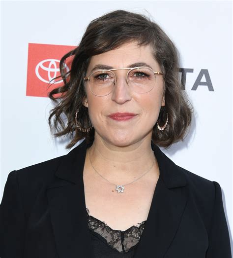 'Jeopardy!' Guest Host Mayim Bialik Comments on the Game Show Drama ...