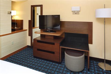 Fairfield Inn & Suites by Marriott Newark Liberty International Airport ...