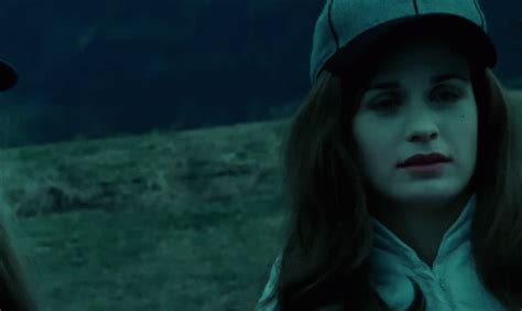 Twilight Baseball Scene GIF - Twilight BaseballScene EsmeCullen ...