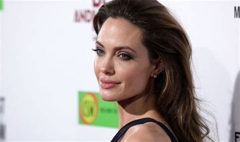 Angelina Jolie Suffered from Bell’s Palsy: Here’s Everything You Should Know About This Rare ...