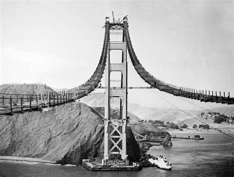 Building the iconic Golden Gate Bridge in rare photographs, 1930s ...