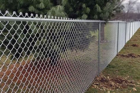 How Much Does a Chain Link Fence Cost? (2024)