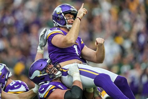 Reviewing the Minnesota Vikings’ 2021 season: Week 11 vs Green Bay