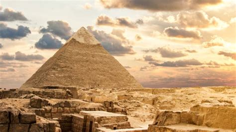 Pyramid of Khafre: Information, Facts and Mysteries