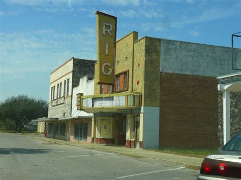 Rig Theater, Premont, Texas | The old Rig Theater in Premont… | Flickr