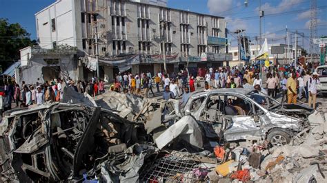 Somalia car bombings leave at least 100 dead | CTV News