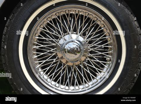 Vintage wheel spoke hi-res stock photography and images - Alamy