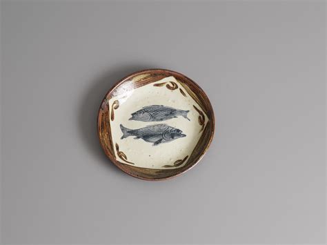 Bernard Leach, Plate with fish | Oxford Ceramics Gallery