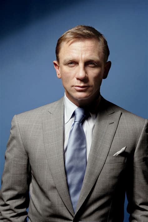 Daniel Craig - USA Today (November 17, 2006) HQ