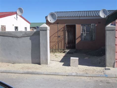 2 Bedroom House For Sale | Eersterivier (Cape Town) | 1KV1568633 | Pam Golding Properties