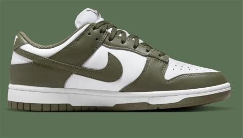 A Closer Look at The Nike Dunk Low "Medium Olive" Green Sneakers, Sneakers Nike, Olive Green ...