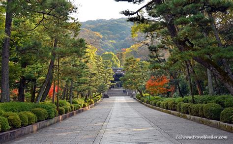 Photos of Higashiyama walking trail Autumn colours in Kyoto